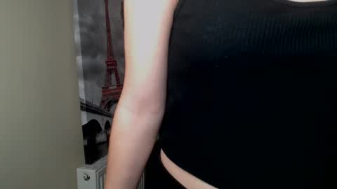 Stella online show from 10/06/25, 06:11