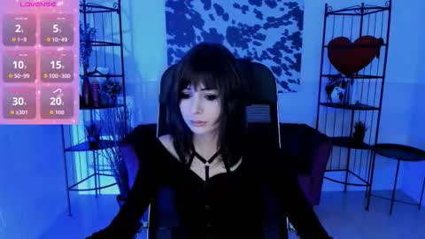 crystallbloom online show from 10/11/25, 01:49