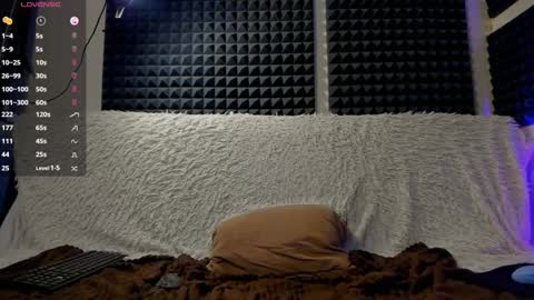 Crys online show from 01/17/25, 02:50