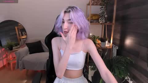 Mia online show from 10/02/25, 02:02