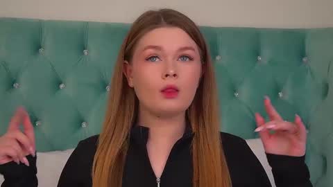 Crystal online show from 11/28/25, 07:11