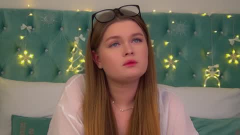 Crystal online show from 12/05/25, 12:03