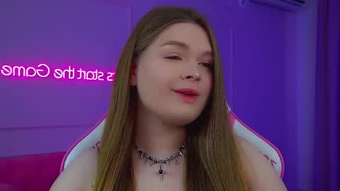 Snapshot of crystallyons chatting on 03/15/26, 06:19 Crystal online show from 03/15/26, 06:19