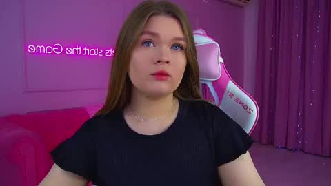 Snapshot of crystallyons chatting on 03/16/26, 07:18 Crystal online show from 03/16/26, 07:18