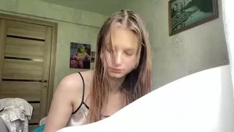 crystalstipp online show from 07/07/26, 06:05