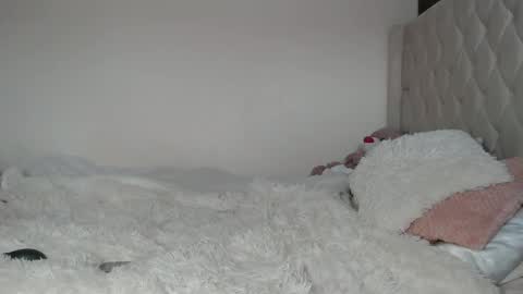 MissCrystal online show from 01/10/25, 02:45