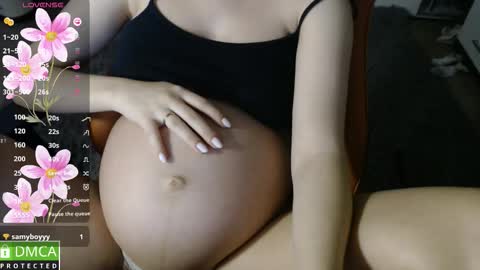 Lia online show from 10/13/25, 02:33