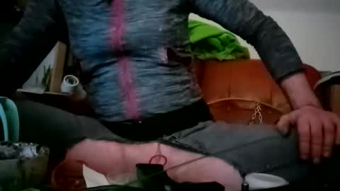 Snapshot of crystelweed chatting on 11/03/25, 11:26 crystelweed online show from 11/03/25, 11:26