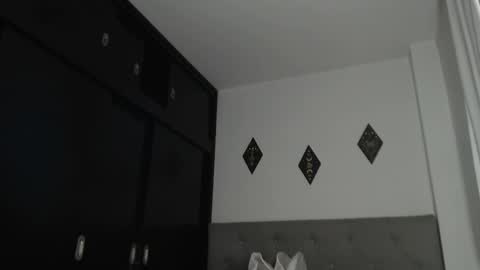 Snapshot of crysttalcandy chatting on 10/31/25, 06:31 crysttalcandy online show from 10/31/25, 06:31