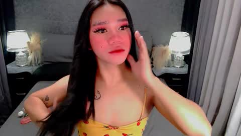 Snapshot of crytastal_lust1212 chatting on 03/06/26, 09:06 bea takashi online show from 03/06/26, 09:06