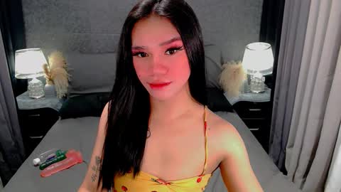 Snapshot of crytastal_lust1212 chatting on 03/07/26, 09:17 bea takashi online show from 03/07/26, 09:17