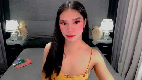 Snapshot of crytastal_lust1212 chatting on 03/13/26, 08:54 bea takashi online show from 03/13/26, 08:54