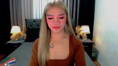 Snapshot of crytastal_lust1212 chatting on 04/01/26, 02:47 bea takashi online show from 04/01/26, 02:47