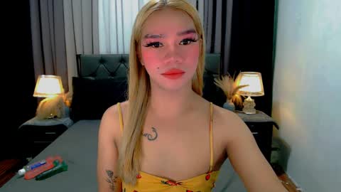 Snapshot of crytastal_lust1212 chatting on 04/08/26, 09:53 bea takashi online show from 04/08/26, 09:53