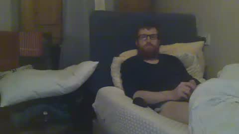 Snapshot of cs014g8493 chatting on 12/07/24, 01:25 chris online show from 12/07/24, 01:25