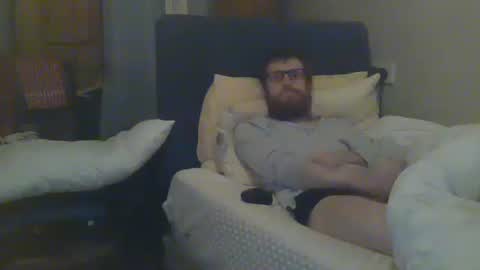 Snapshot of cs014g8493 chatting on 12/20/24, 01:14 chris online show from 12/20/24, 01:14