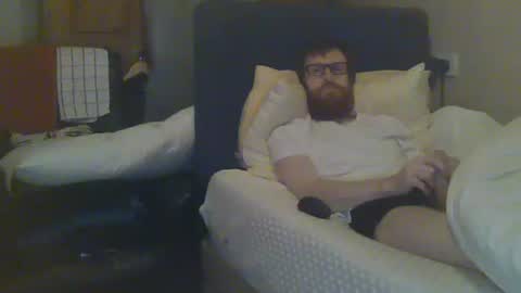 Snapshot of cs014g8493 chatting on 01/06/25, 11:31 chris online show from 01/06/25, 11:31