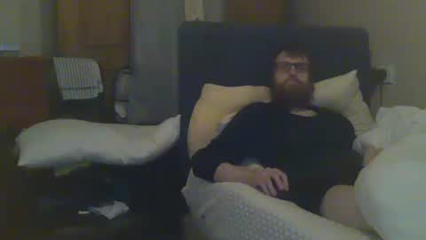 Snapshot of cs014g8493 chatting on 01/28/25, 01:39 chris online show from 01/28/25, 01:39