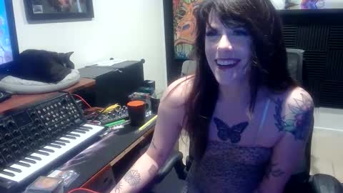     online show from 02/09/25, 05:19