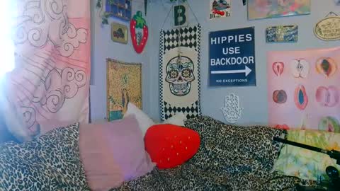     online show from 10/04/25, 01:58