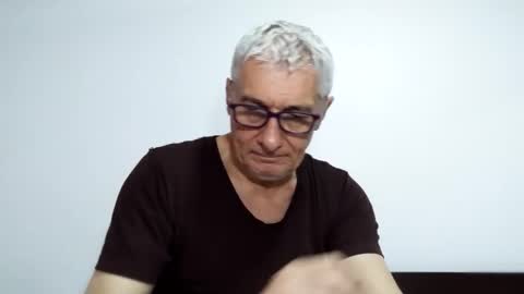 Snapshot of cucaio18 chatting on 03/22/26, 01:31 BIG UNCUT HARD COCK online show from 03/22/26, 01:31