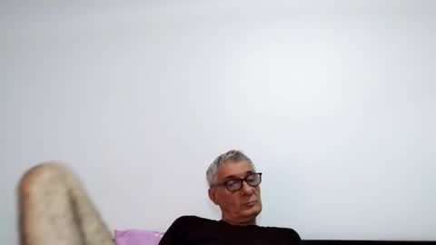 Snapshot of cucaio18 chatting on 03/31/26, 02:13 BIG UNCUT HARD COCK online show from 03/31/26, 02:13