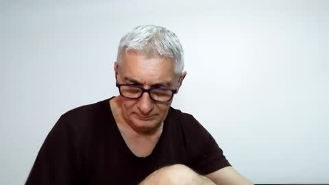 Snapshot of cucaio18 chatting on 04/19/26, 01:38 BIG UNCUT HARD COCK online show from 04/19/26, 01:38