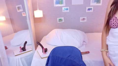 Snapshot of cuckoldlover69_ chatting on 11/29/25, 01:36 cuckoldlover69_ online show from 11/29/25, 01:36