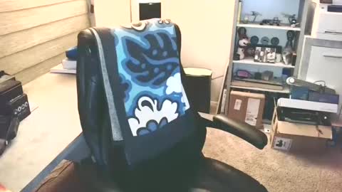 Yup... kinda old but Stop in and say hello online show from 10/19/25, 04:02