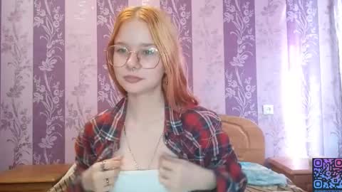 Snapshot of cucumber_kringe chatting on 10/01/25, 07:03 Sia online show from 10/01/25, 07:03