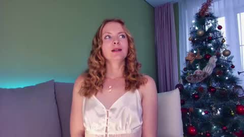 Snapshot of cuddle_kitten chatting on 12/28/24, 11:19 Alexia online show from 12/28/24, 11:19