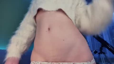 Snapshot of cuddle_kitten chatting on 01/09/25, 03:47 Alexia online show from 01/09/25, 03:47