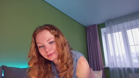 Snapshot of cuddle_kitten chatting on 02/01/25, 07:15 Alexia online show from 02/01/25, 07:15