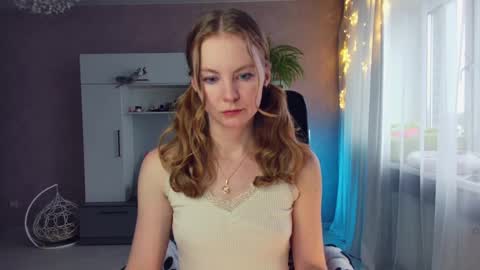 Snapshot of cuddle_kitten chatting on 03/02/25, 02:00 Alexia online show from 03/02/25, 02:00