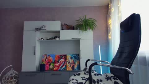 Snapshot of cuddle_kitten chatting on 03/06/25, 05:46 Alexia online show from 03/06/25, 05:46