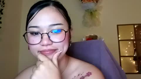 Snapshot of cuddle_queen69 chatting on 07/25/26, 04:59 cuddle_queen69 online show from 07/25/26, 04:59