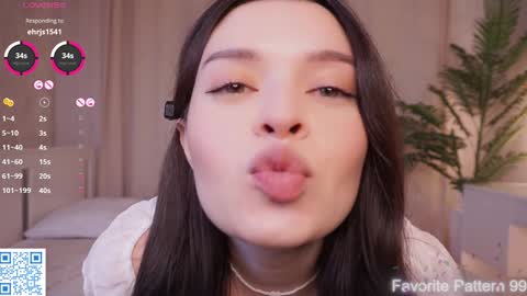 Ellie online show from 11/18/25, 05:06