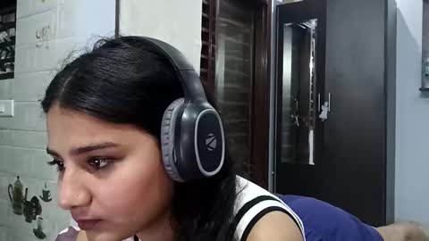 cuddlemuffins online show from 04/09/26, 02:22