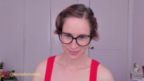 Leonela online show from 10/14/25, 05:47