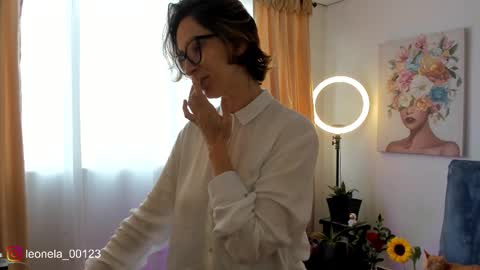 Leonela online show from 02/02/26, 05:22