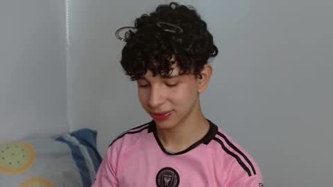 Cuddly online show from 12/04/24, 04:27