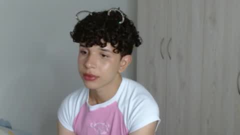 Cuddly online show from 01/28/25, 02:32