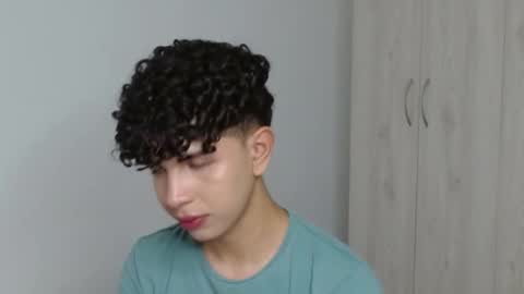 Cuddly online show from 02/06/25, 02:33