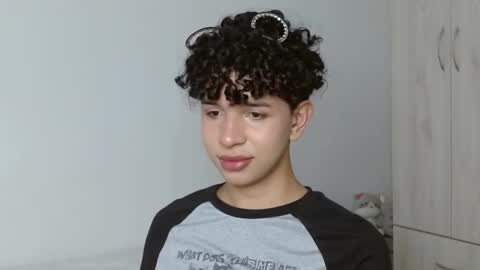 Cuddly online show from 02/25/25, 04:31