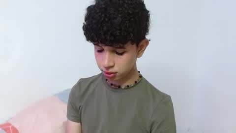 Cuddly online show from 09/21/25, 10:50