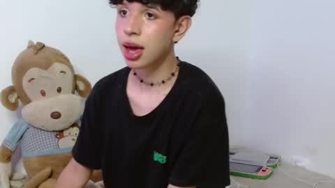 Cuddly online show from 10/16/25, 04:02