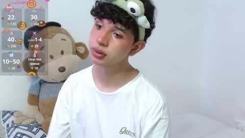 Cuddly online show from 10/23/25, 07:45