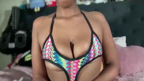 cum2charmxx online show from 01/06/26, 01:53