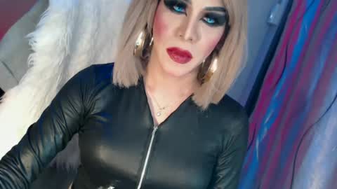 Snapshot of cum_4youbaby chatting on 06/15/26, 06:43 CUMMELA SLUTI online show from 06/15/26, 06:43