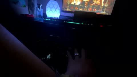 im KIM new girl to spoil online show from 02/02/25, 02:02